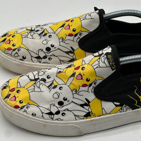 Pokemon Pikachu Shoes Canvas Slip Ons Men's New Groundup Size 11.5 - Picture 12 of 15